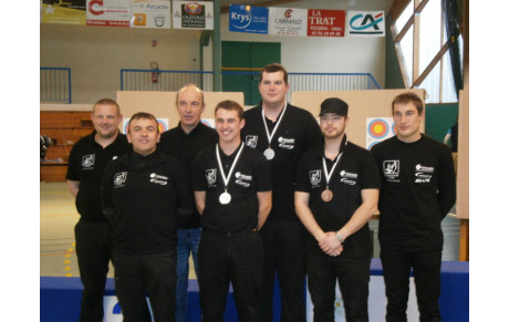 UN ET DEUX ET TROIS ARCHERS PLOURINOIS SUR LE PODIUM